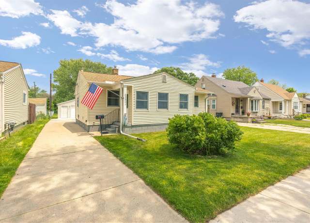 Property at 22301 Saint Gertrude St, St Clair Shores, MI 48081, 3 beds, 1 bath