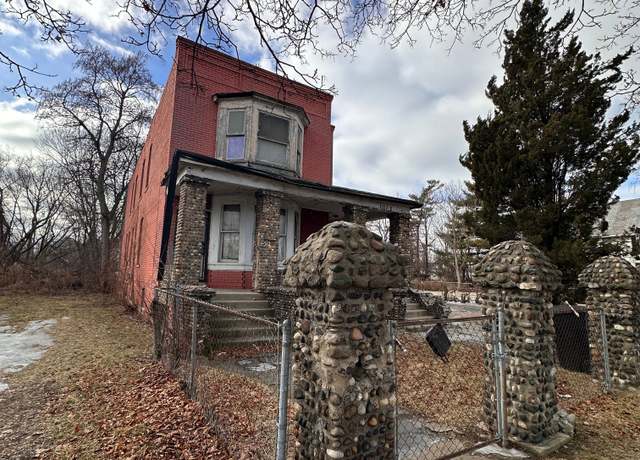 Property at 5125 Rohns St, Detroit, MI 48213, 6 beds, 3 baths