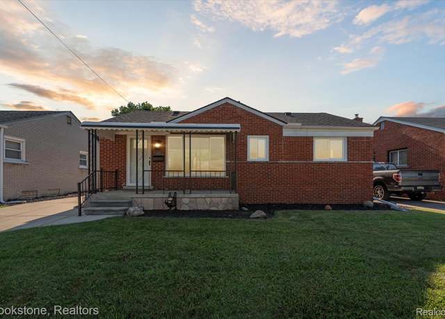 Property at 15101 Drake St, Southgate, MI 48195, 3 beds, 2 baths