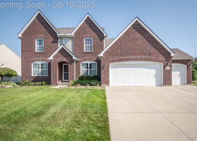 Property at 9081 Creekway Dr, Ypsilanti, MI 48197, 5 beds, 3.5 baths