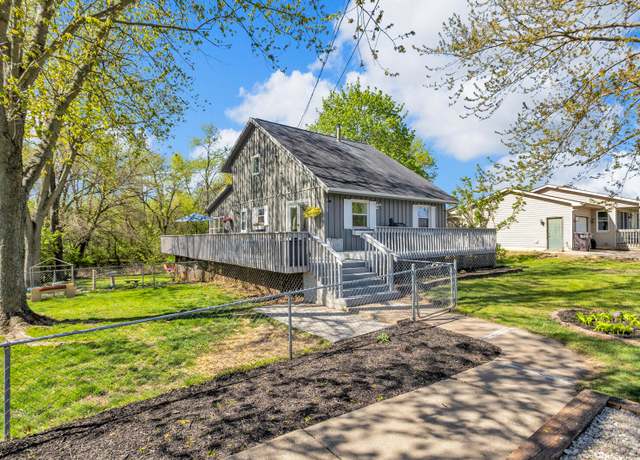 Property at 109 Diversy Dr, Brooklyn, MI 49230, 3 beds, 2 baths