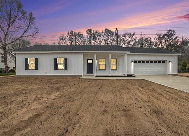 Property at 3574 Valley View Dr, Muskegon, MI 49444, 3 beds, 2 baths