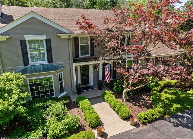 Property at 3365 Burning Bush Rd, Bloomfield Hills, MI 48301, 4 beds, 4.5 baths