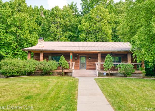 Property at 15060 Van Syckle Ct, Gregory, MI 48137, 3 beds, 2 baths
