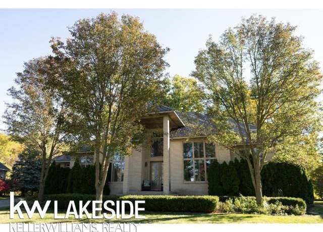 Property at 55766 Apple Ln, Shelby Twp, MI 48316, 3 beds, 4 baths