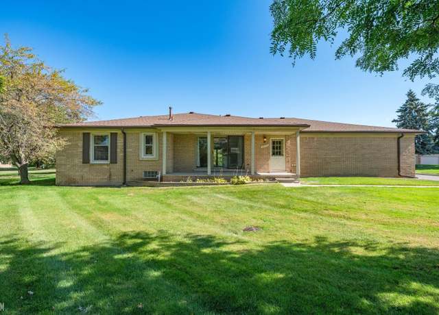 Property at 49453 Tarrytown Ct, Shelby Charter Township, MI 48315, 2 beds, 2 baths