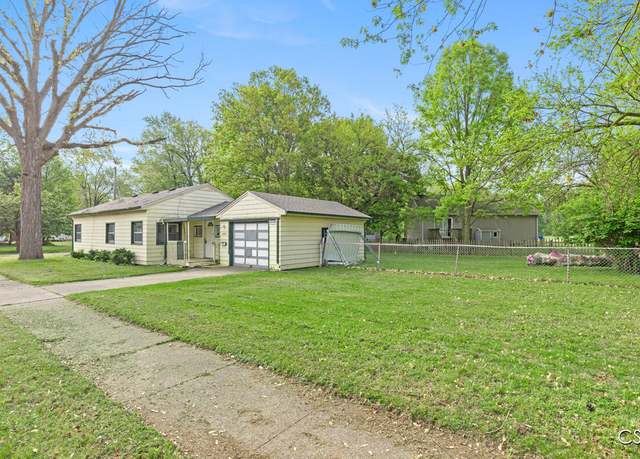 Property at 1001 Kelsey Ave, Lansing, MI 48910, 2 beds, 1 bath