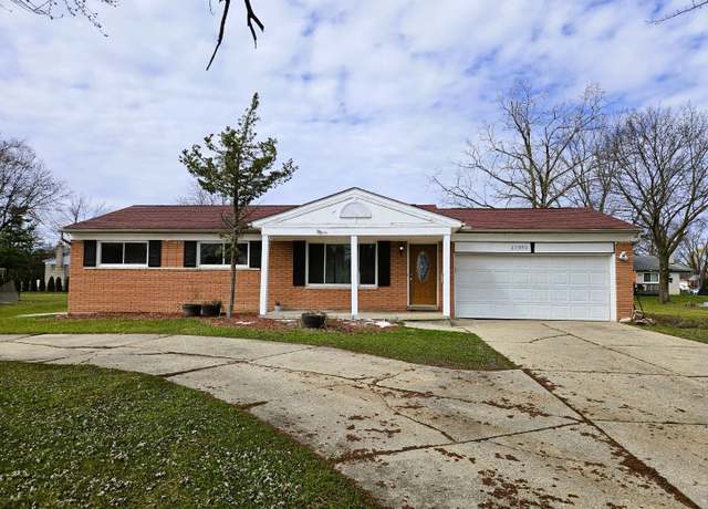 Property at 27996 W 11 Mile Rd, Farmington Hills, MI 48336, 3 beds, 2.5 baths