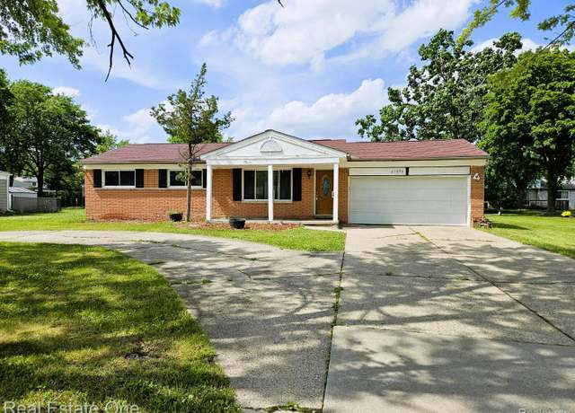 Property at 27996 W 11 Mile Rd, Farmington Hills, MI 48336, 3 beds, 2.5 baths