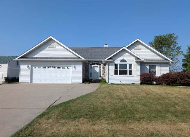 Property at 1810 E Riverside Dr, Au Gres, MI 48703, 3 beds, 2.5 baths