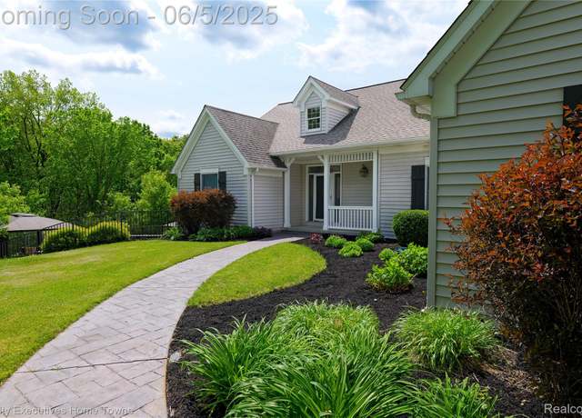 Property at 13999 French Ln, Davisburg, MI 48350, 4 beds, 2.5 baths