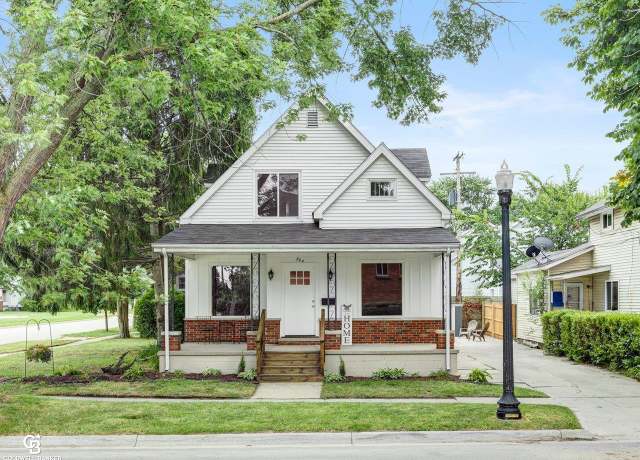 Property at 804 Wall St, Port Huron, MI 48060, 4 beds, 1 bath