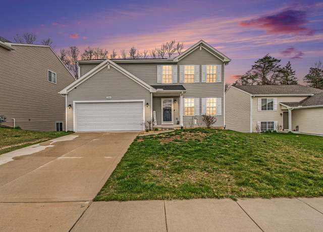 Property at 2010 Hillside Dr, Greenville, MI 48838, 4 beds, 2.5 baths