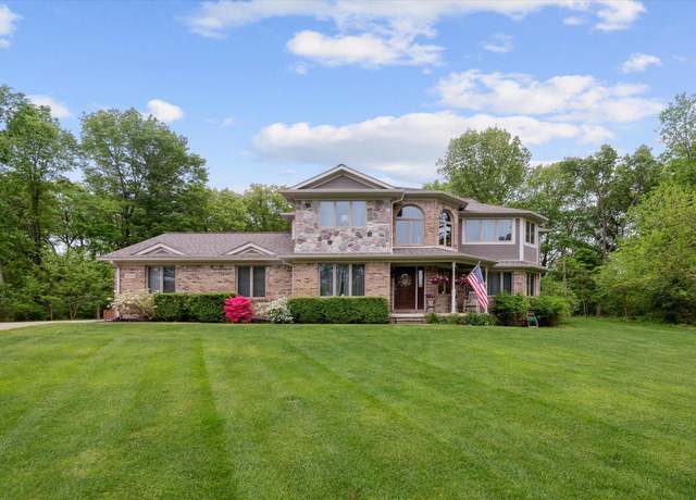 Property at 3172 Shadow Brook Ln, Pinckney, MI 48169, 4 beds, 2.5 baths