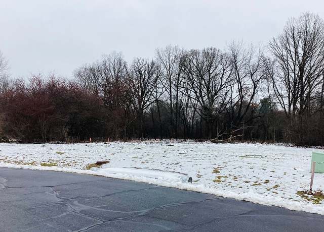 Property at 4141 Hidden View Dr, Flint, MI 48506