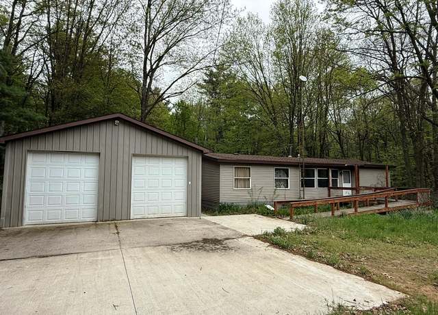 Property at 10750 16 Mile Rd NE, Cedar Springs, MI 49319, 3 beds, 1.5 baths
