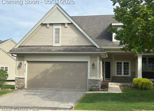 Property at 8117 Timber Trl, White Lake, MI 48386, 2 beds, 3 baths