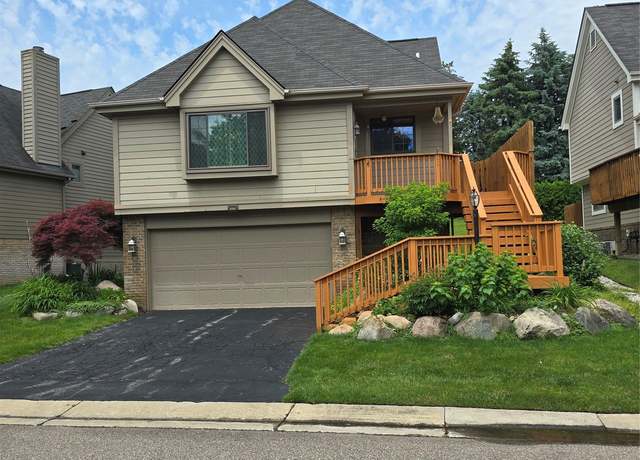 Property at 5605 Northcrest Xing, Clarkston, MI 48346, 3 beds, 2 baths