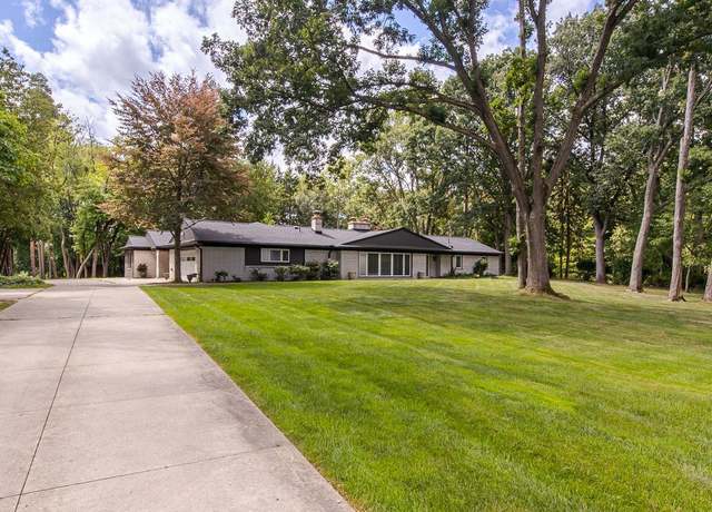 Property at 1170 Lenox Rd, Bloomfield Hills, MI 48304, 5 beds, 3 baths