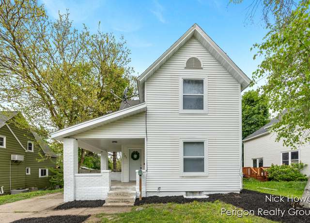 Property at 721 Emerald Ave NE, Grand Rapids, MI 49503, 3 beds, 1.5 baths
