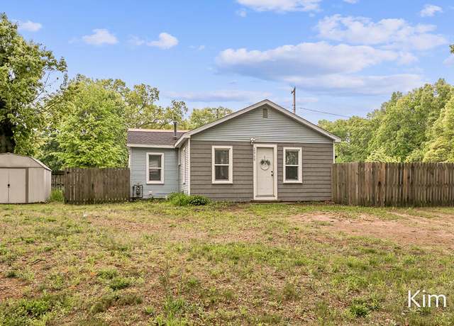 Property at 2969 E Broadway Ave, Muskegon, MI 49444, 2 beds, 1 bath