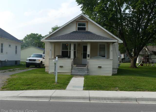 Property at 105 Butler St, Clio, MI 48420, 3 beds, 1 bath