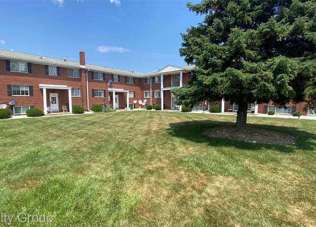 Property at 8240 Crestview Dr Unit B1, Sterling Heights, MI 48312, 2 beds, 1 bath