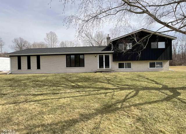 Property at 8019 Starville Rd, Algonac, MI 48001, 4 beds, 2 baths