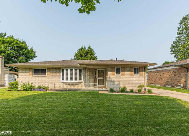 Property at 40803 Rinaldi Dr, Sterling Heights, MI 48313, 3 beds, 2.5 baths