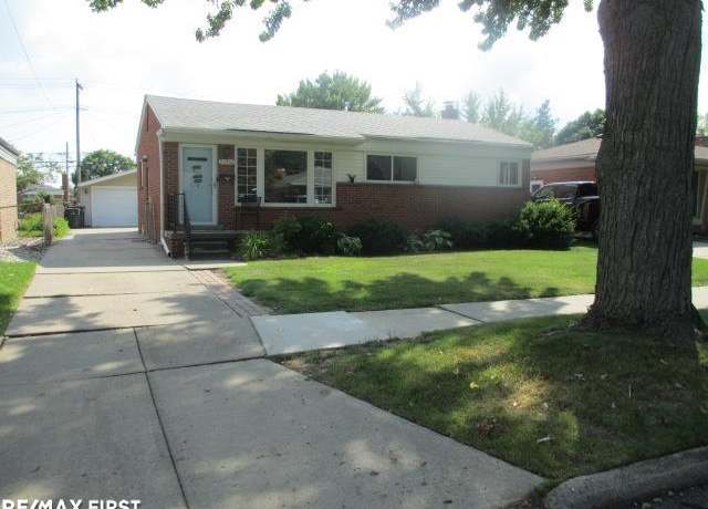 Property at 23330 Recreation St, Saint Clair Shores, MI 48082, 3 beds, 1 bath