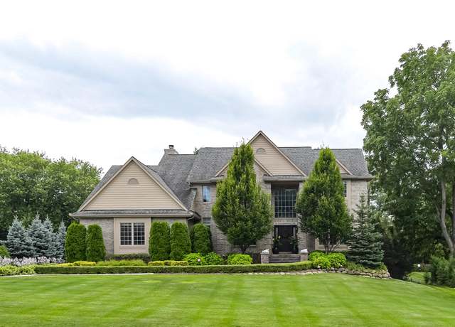 Property at 71 Knorrwood Dr, Rochester Hills, MI 48306, 4 beds, 3.5 baths