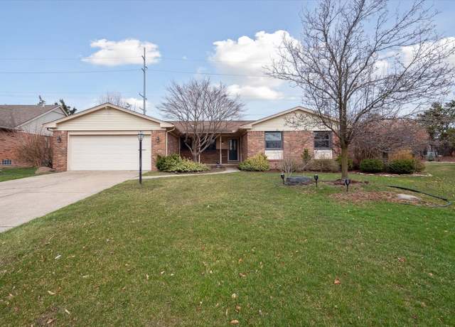 Property at 17018 White Haven Dr, Northville, MI 48168, 3 beds, 2.5 baths