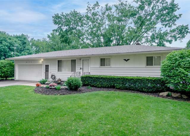 Property at 2111 Cashin St, Burton, MI 48509, 3 beds, 2 baths