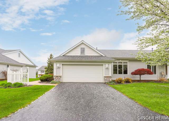 Property at 283 S Shoreside Dr SE, Grand Rapids, MI 49548, 2 beds, 3 baths