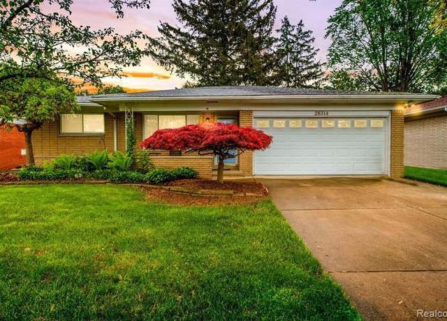 Property at 28314 James Dr, Warren, MI 48092, 3 beds, 1.5 baths