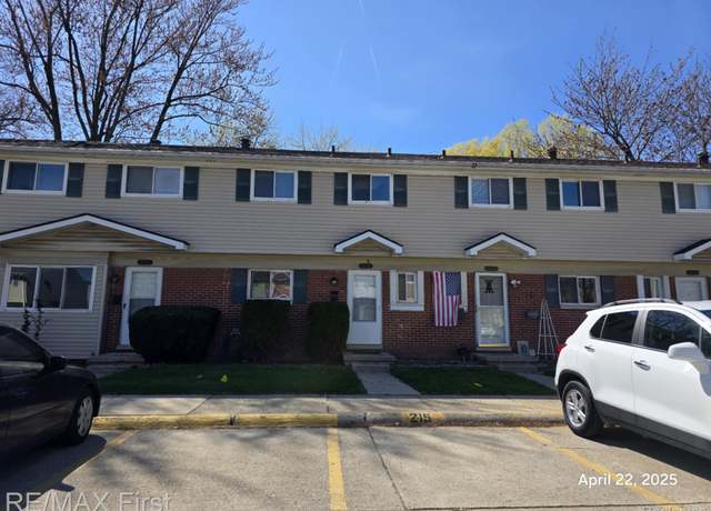Property at 25745 Cambridge Ct, Roseville, MI 48066, 3 beds, 2 baths