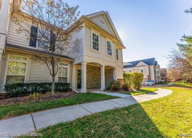 Property at 16211 Addington Dr #192, Commerce Twp, MI 48390, 2 beds, 2 baths
