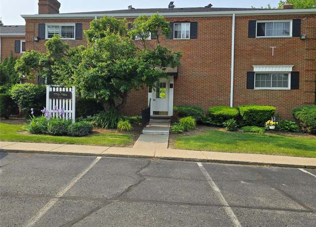 Property at 770 E Fox Hills Dr W #153, Bloomfield Hills, MI 48304, 1 bed, 1 bath