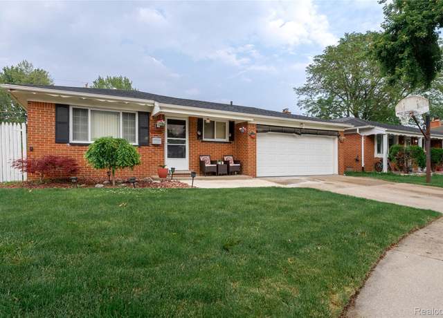 Property at 32862 Exeter Dr, Warren, MI 48092, 3 beds, 2 baths