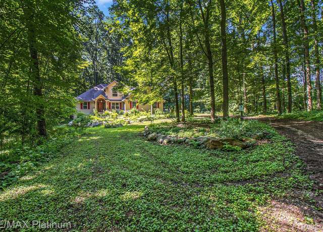Property at 3456 Beattie Road Rd, Genoa Township, MI 48843, 3 beds, 2.5 baths