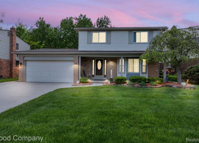 Property at 35833 Indigo Dr, Sterling Heights, MI 48310, 3 beds, 2 baths