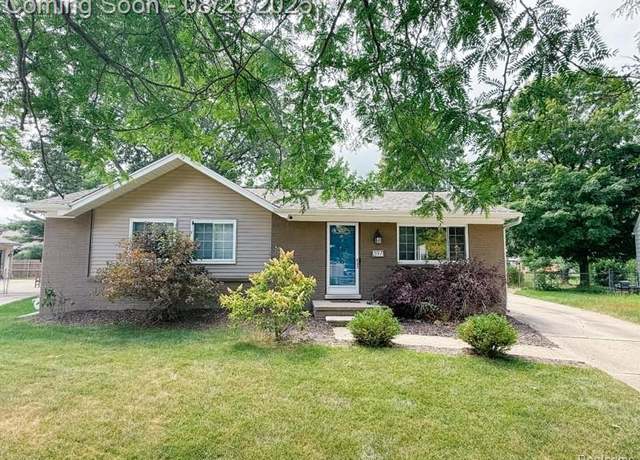 Property at 397 University Ave, South Lyon, MI 48178, 3 beds, 2 baths