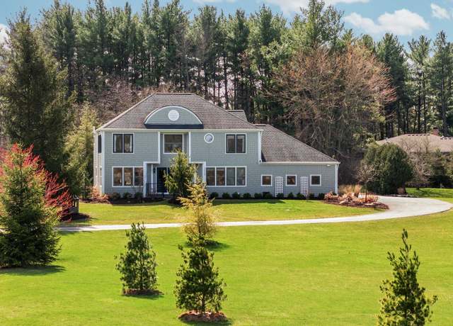 Property at 1215 Southwood Ct, Ann Arbor, MI 48103, 5 beds, 4 baths