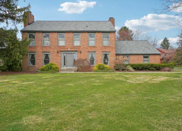 Property at 5206 Village Rd, Saline, MI 48176, 4 beds, 3 baths