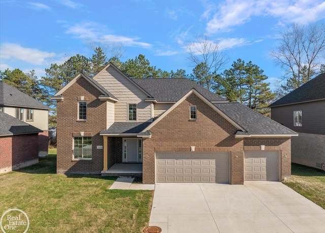 Property at 50606 Summit View Dr, Macomb, MI 48044, 4 beds, 2.5 baths