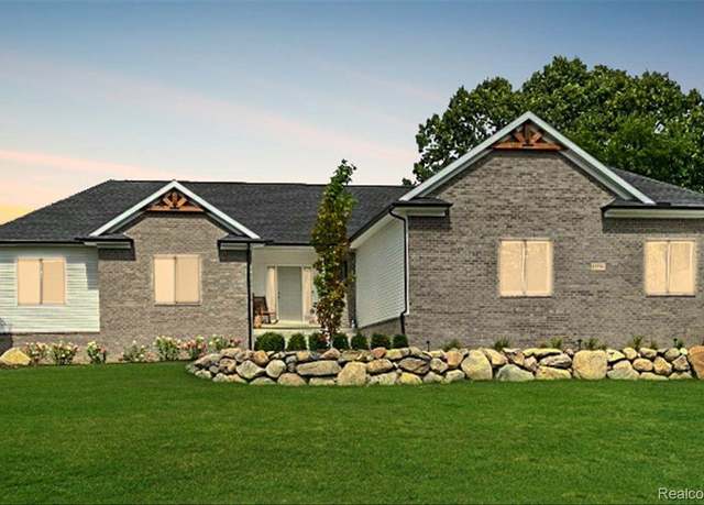 Property at 2995 Secluded Pnes, Oxford, MI 48371, 3 beds, 2.5 baths