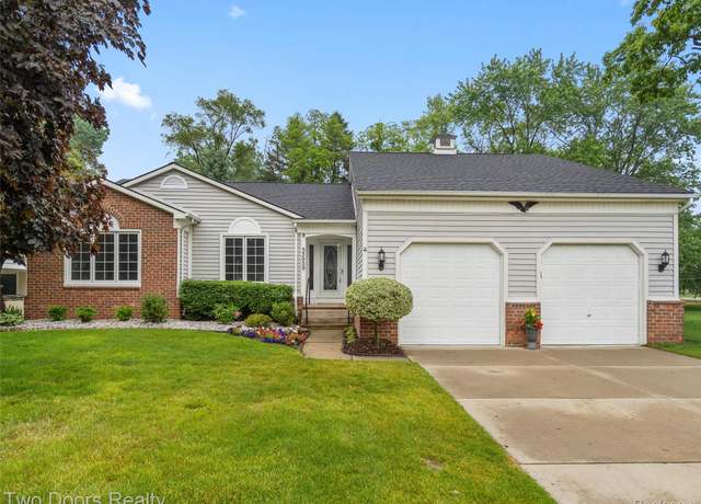 Property at 53020 Wolf Dr, Shelby Twp, MI 48316, 3 beds, 2 baths