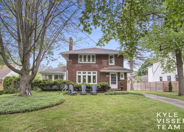 Property at 1058 Eastwood Ave SE, East Grand Rapids, MI 49506, 3 beds, 1.5 baths