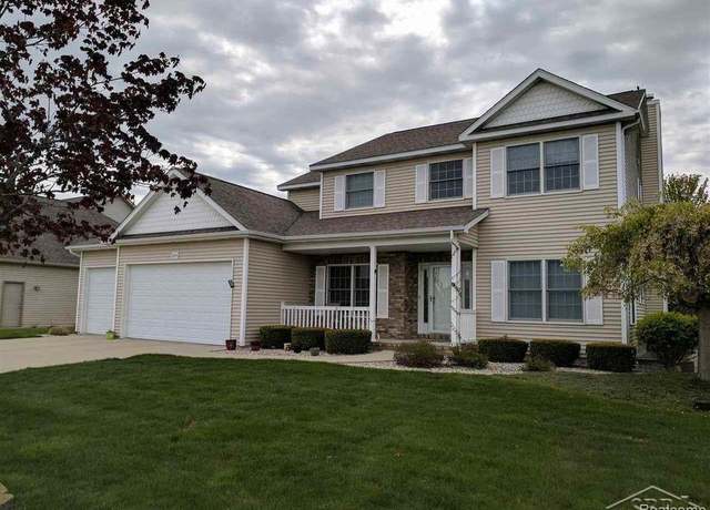 Property at 3839 Wild Pine Dr, Saginaw, MI 48603, 4 beds, 2.5 baths
