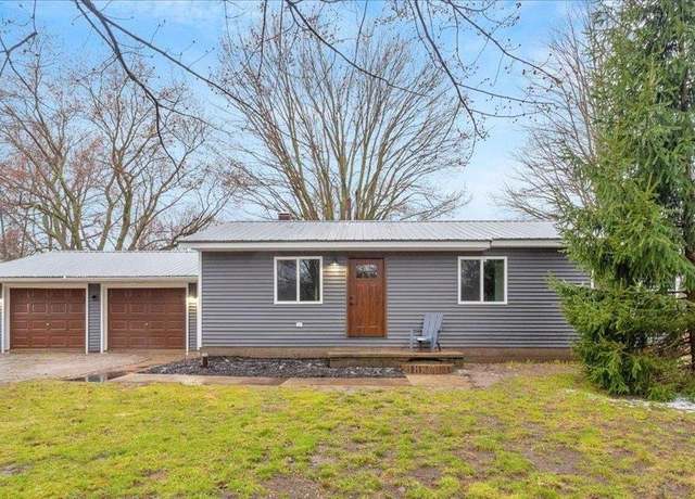 Property at 3730 Black River Rd, Croswell, MI 48422, 3 beds, 1.5 baths